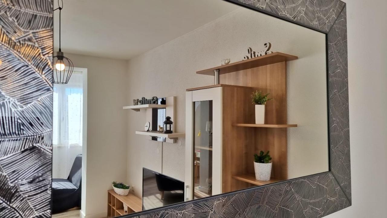 Apartments Slado Omis Exterior photo