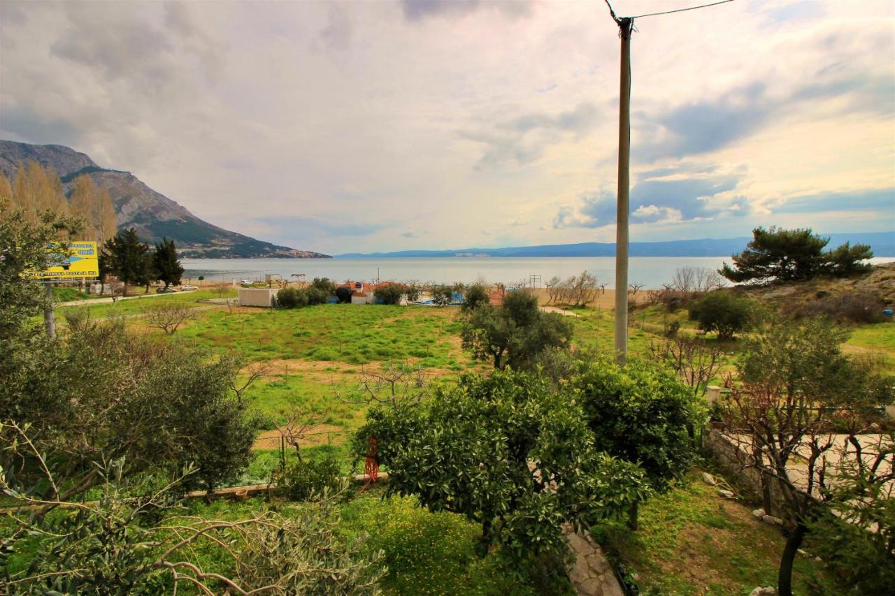 Apartments Slado Omis Exterior photo